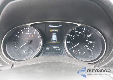 2014 Nissan Rogue S z USA, uszkodzony, nr VIN 5N1AT2MV2EC762843